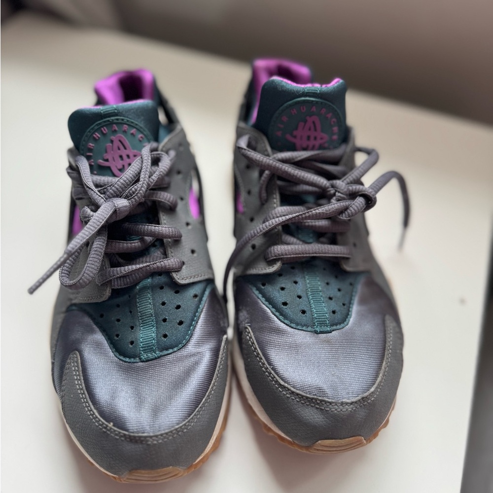 Nike Air Huarache OG Sneakers – Size 6.5 (Fits Like EU 36)